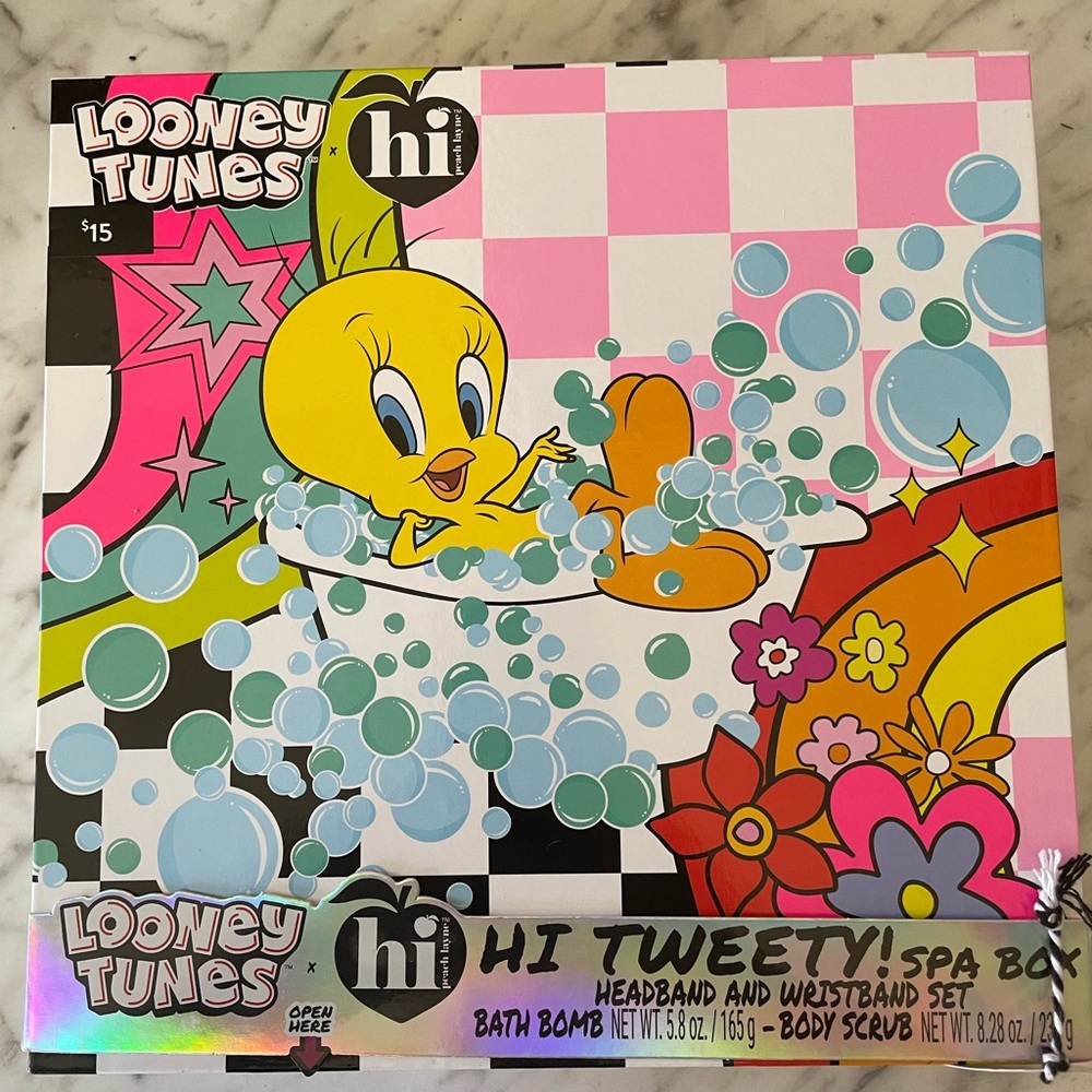 Looney Tunes Hi Tweety Spa Box Set